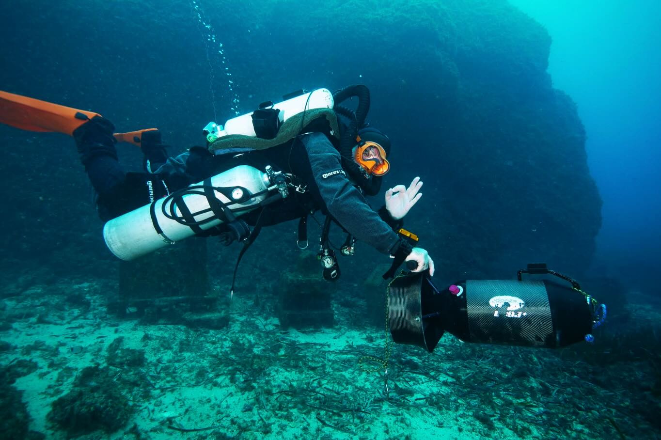 Plongeur sous-marin Normoxic Plongée en exploration en Méditerranée